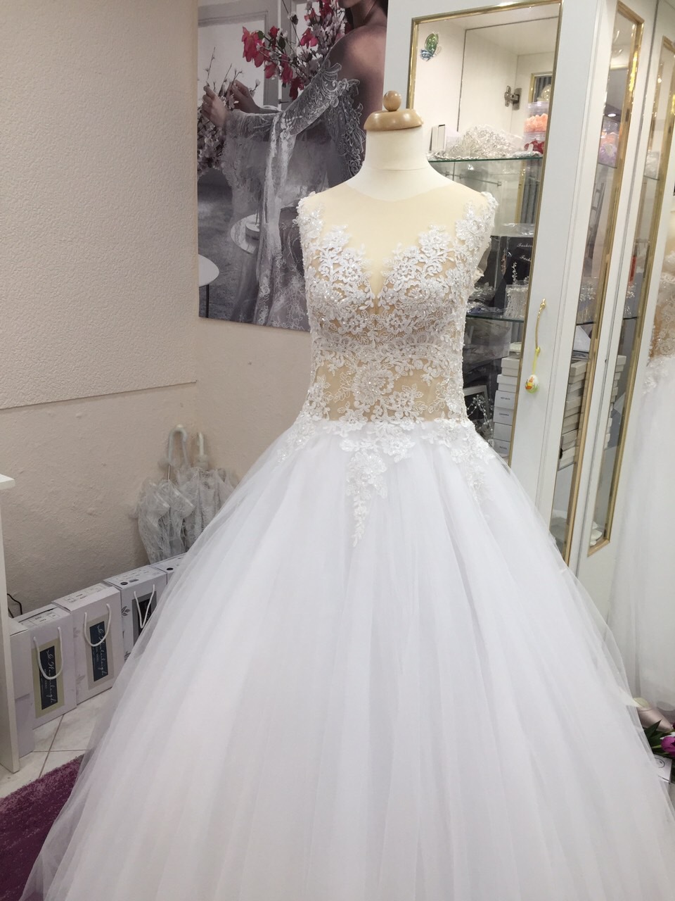 Menyasszonyi ruha P23